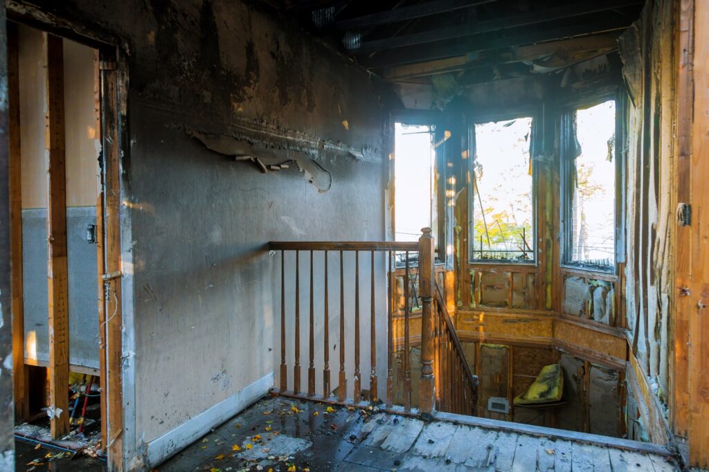 The Role of Professional Fire Damage Restoration in Winter Emergencies